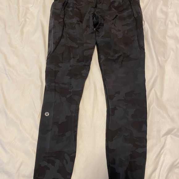 Lulu lemon cropped leggings - Picture 4 of 5